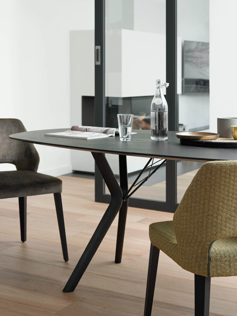 Eettafel Eclipse (showroommodel)