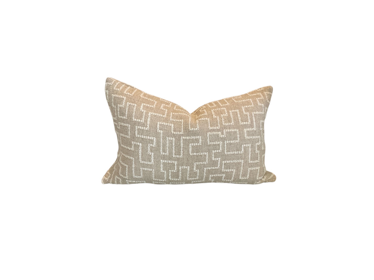 Omar Antwerp - sierkussen Connor Ivory